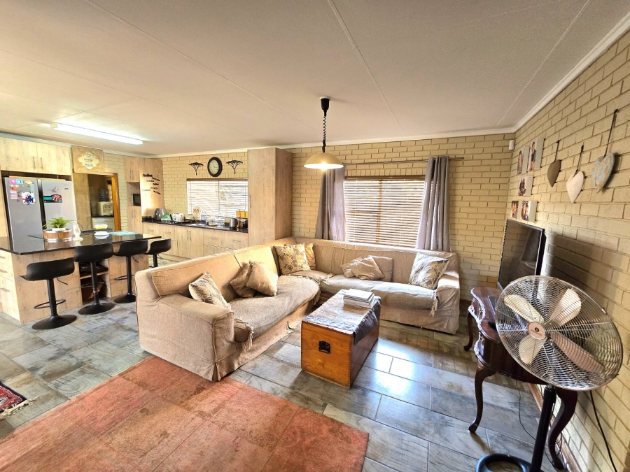 4 Bedroom Property for Sale in La Provance Free State